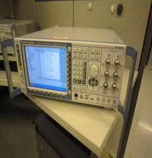 受知名智能手机制造商委托，出售12台Rohde & Schwarz CMW500 无线通信测试仪【美国】  